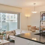 Huswell - Cosy Family Apartment With Parking Near The Beach