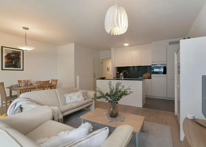 Huswell - Cosy Family Apartment With Parking Near The Beach
